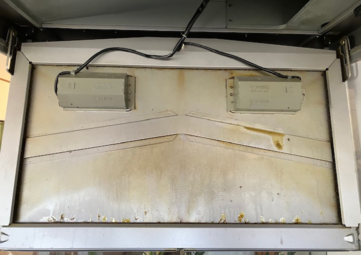 換気扇クリーニング Before